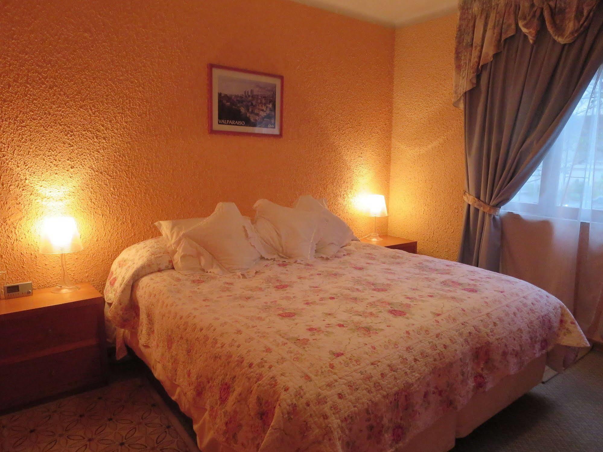 Marilu 'S Bed And Breakfast Hostel Сантяго Екстериор снимка